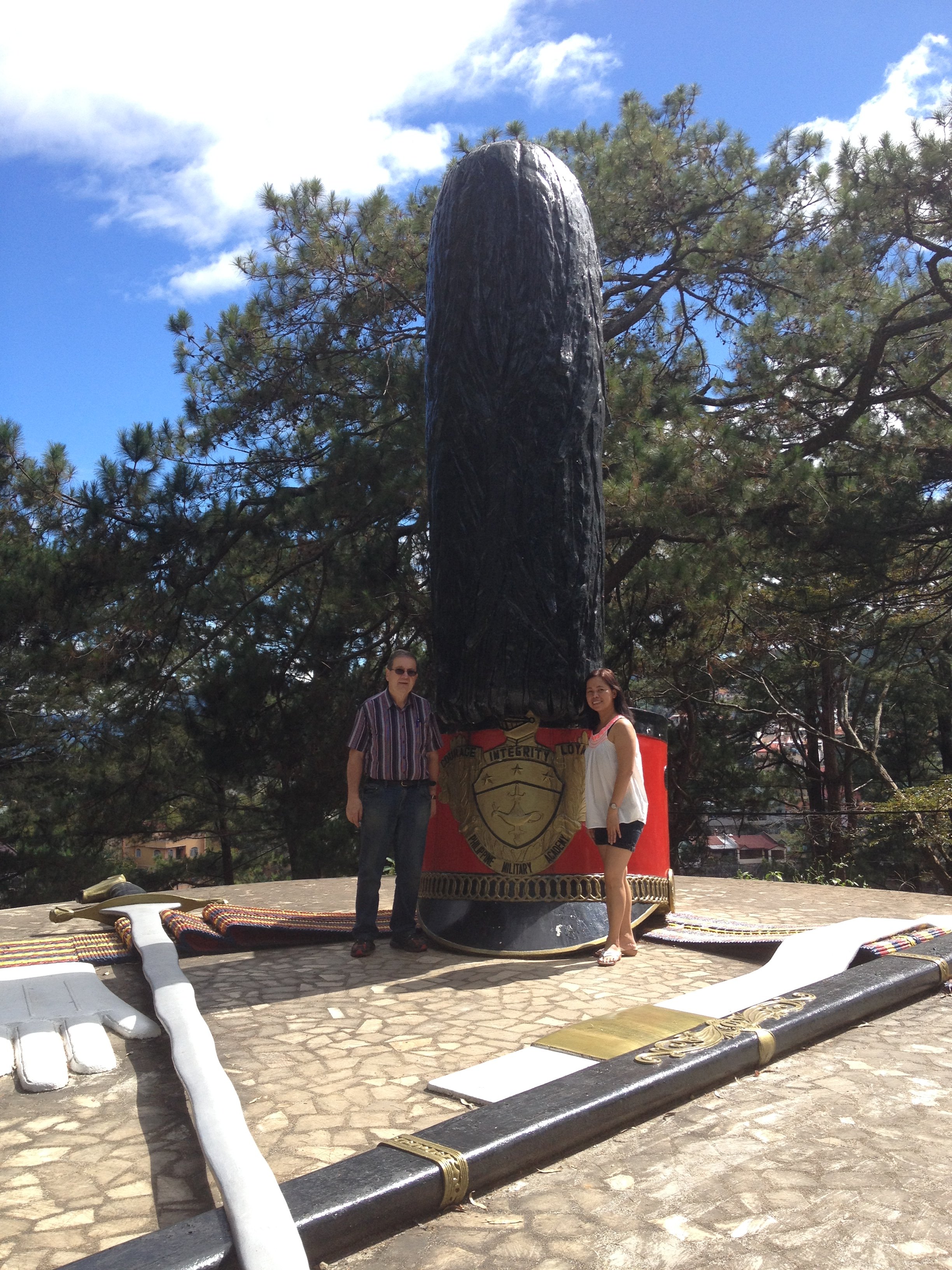 210.jpg (165335 bytes)