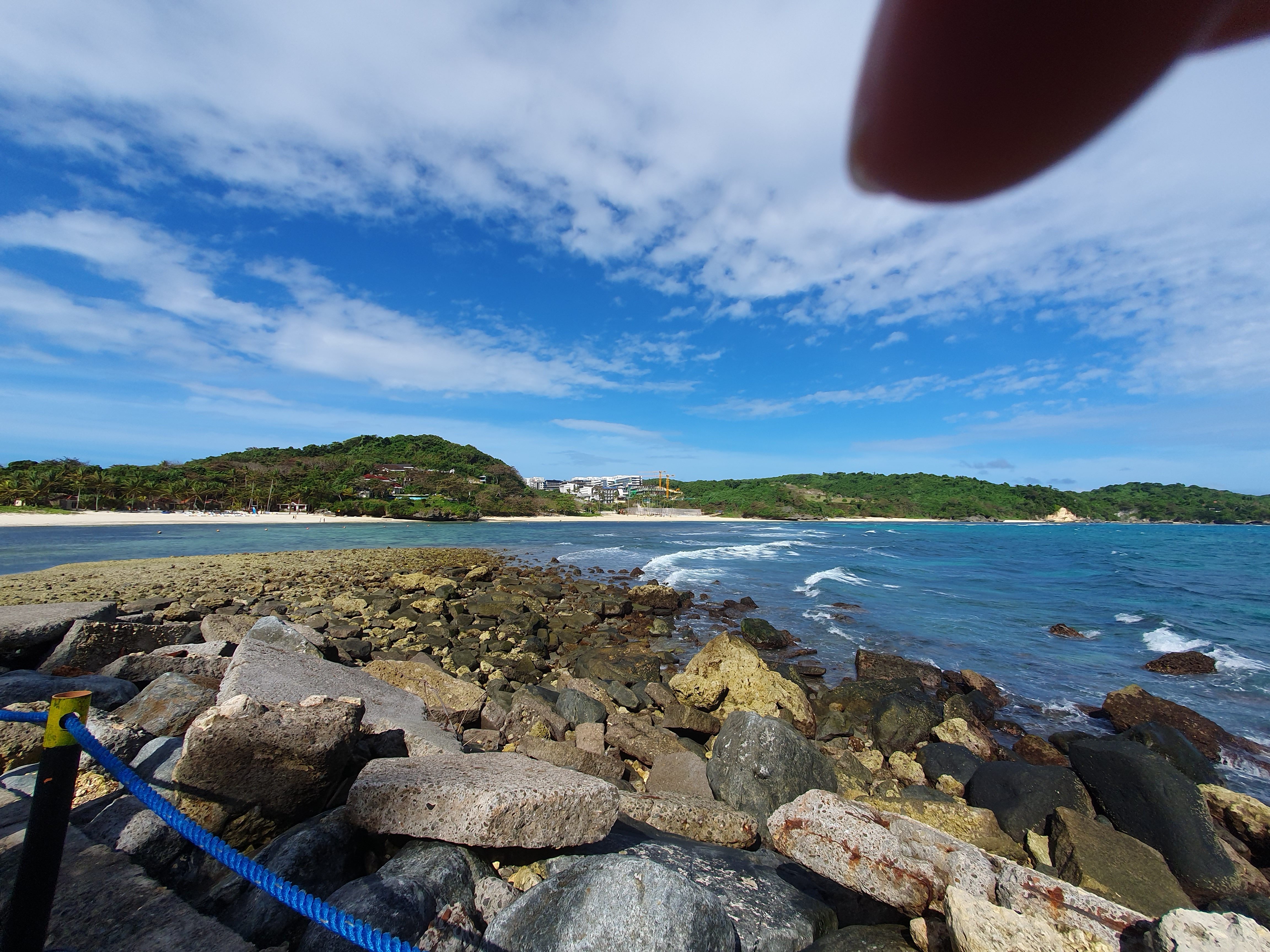 200.jpg (142052 bytes)