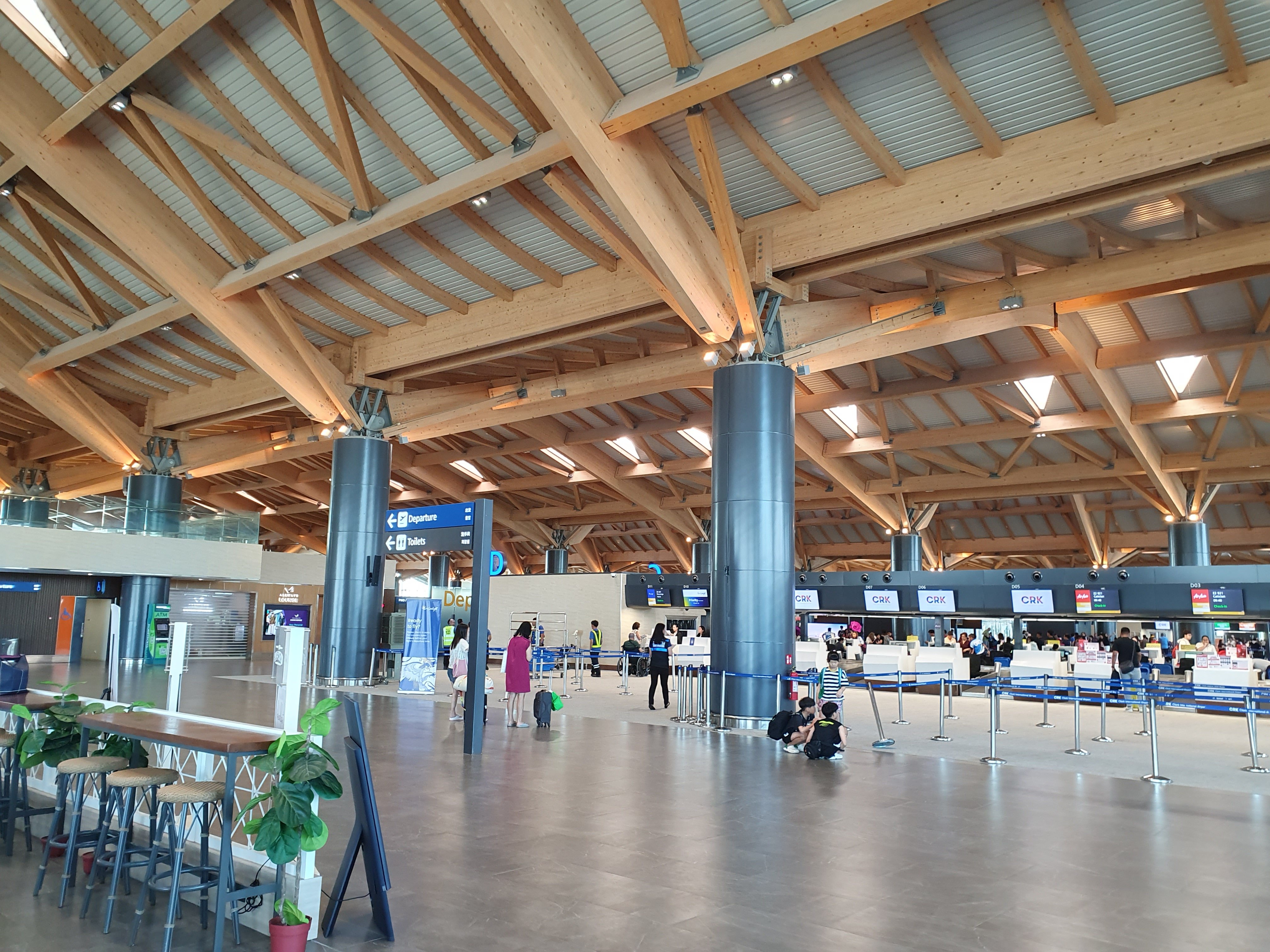 100.jpg (165335 bytes)