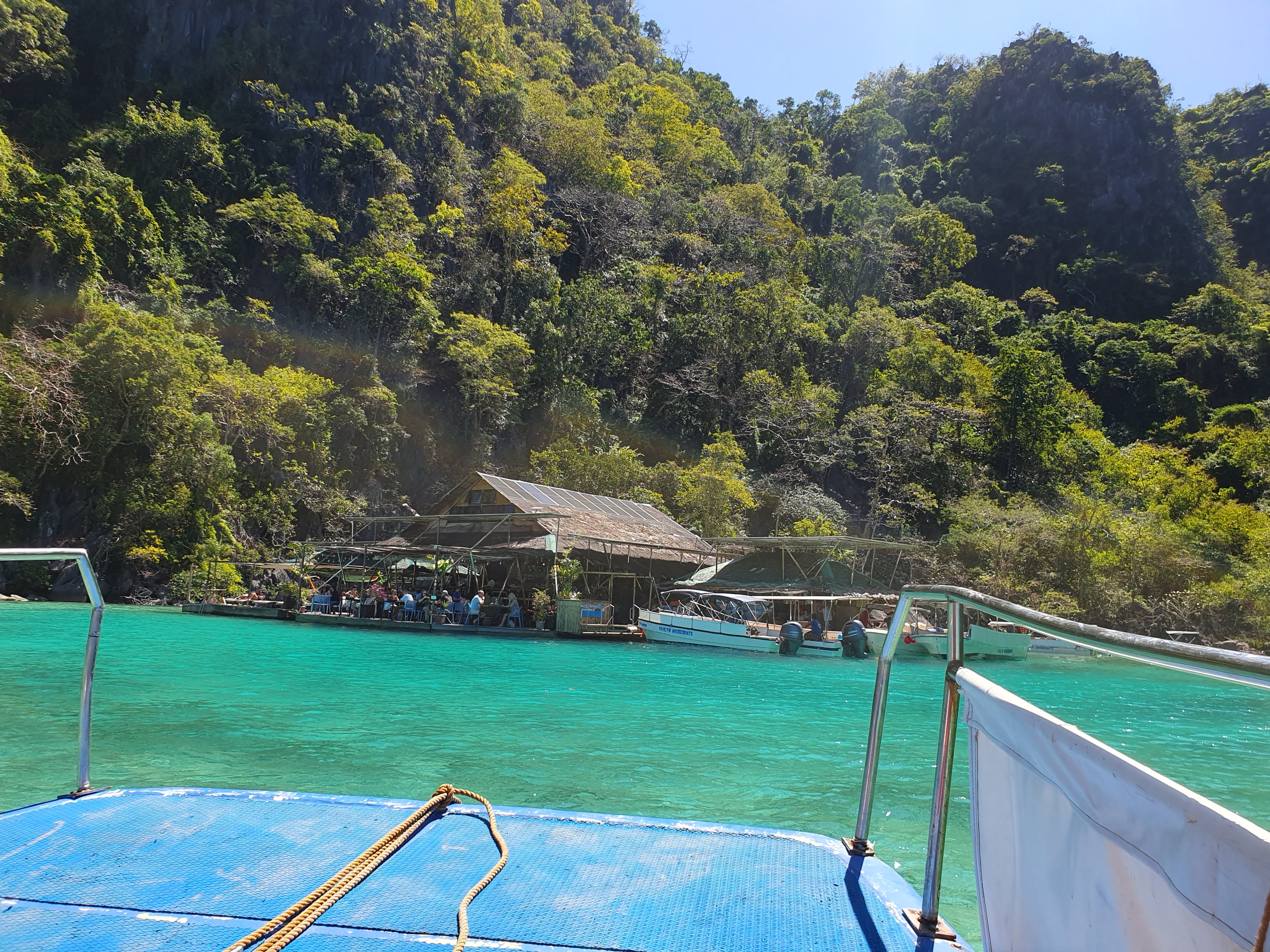 210.jpg (142052 bytes)