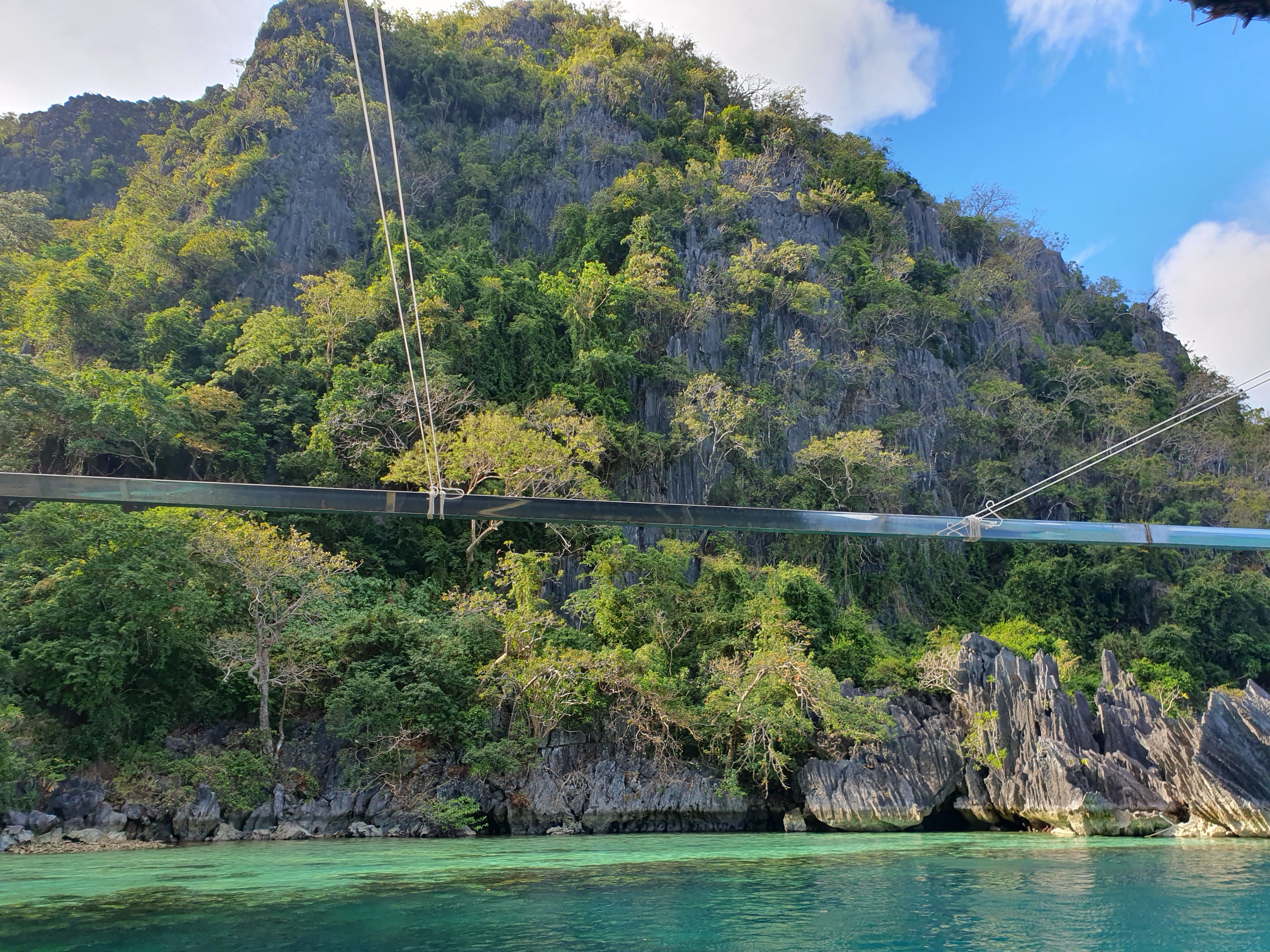 280.jpg (165335 bytes)