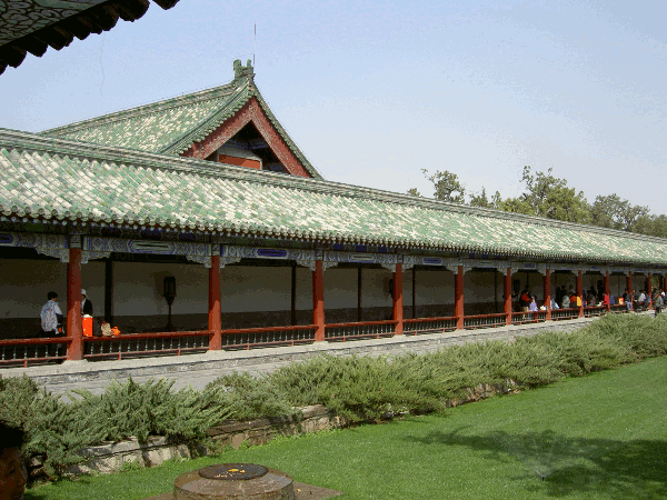 127.gif (164842 bytes)