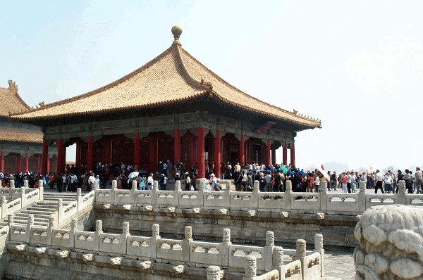 060.gif (128675 bytes)