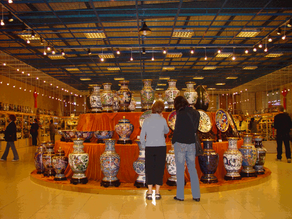 0030.gif (196125 bytes)