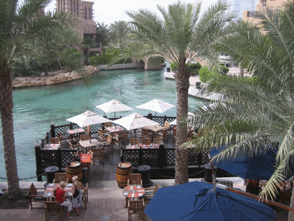 130.gif (192791 bytes)