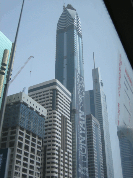 40.gif (171014 bytes)