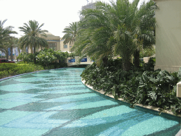 356.gif (192086 bytes)