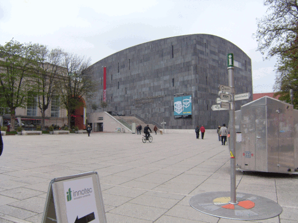 430.gif (155711 bytes)