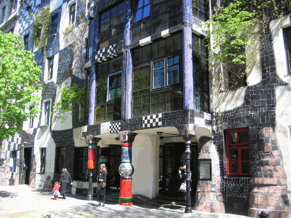 465.gif (217066 bytes)