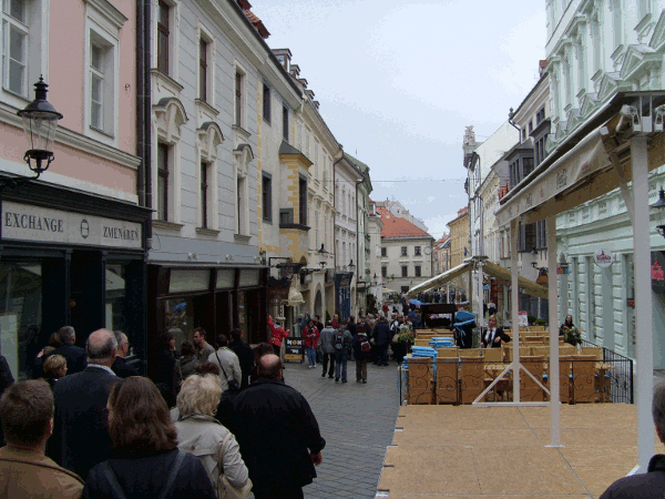 865.gif (176394 bytes)