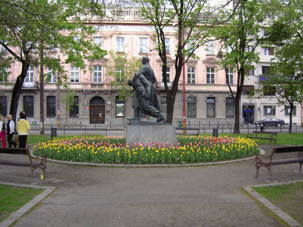 866.gif (213820 bytes)