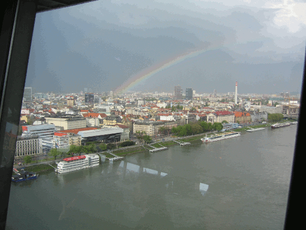 940.gif (139681 bytes)